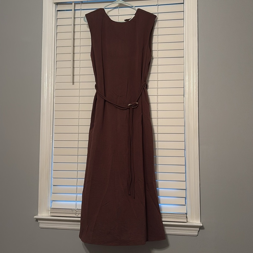 ENTRO NWT Espresso Belted Midi Dress